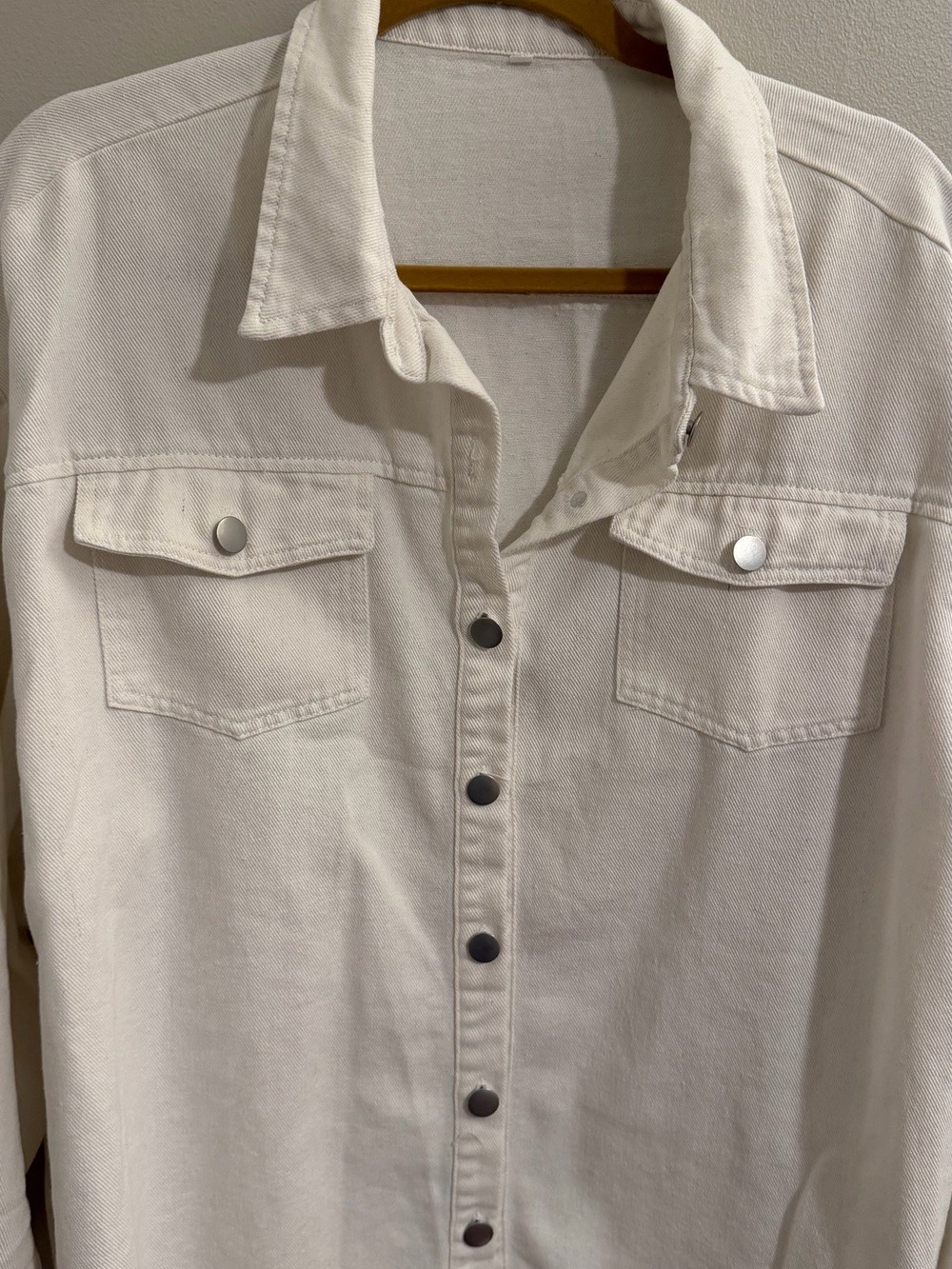 NWOT Denim Jacket for Women Button Up Frayed Hem Shacket - Picture 3 of 8